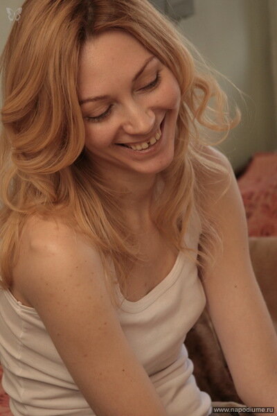 Лица улыбаются