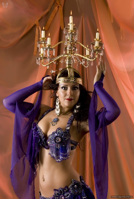 портрет, Belly Dance