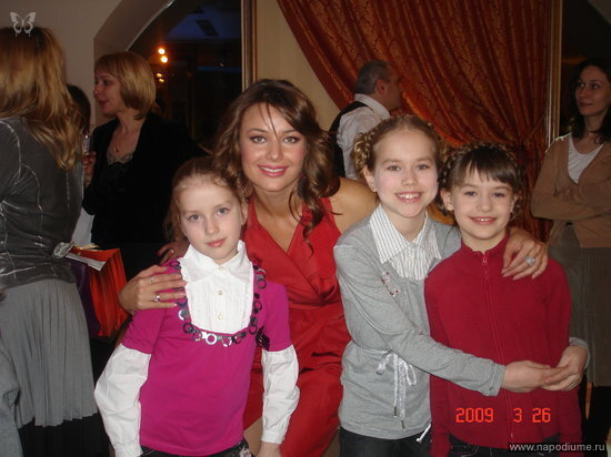 Eva	Romanova hjvfyjdf's photo