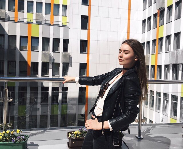 Diana Maksimovic's photo