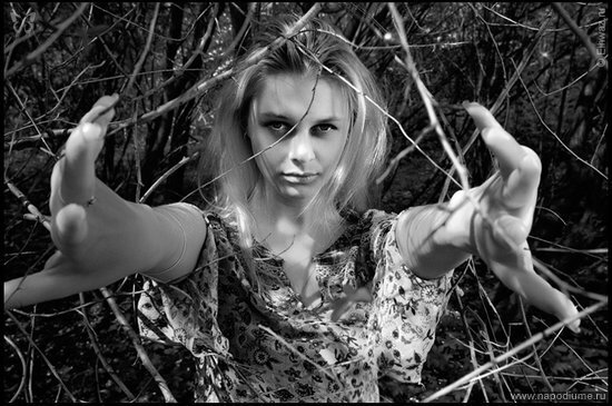 девушки,  портрет,  черно белое,  ч/б,  B/w,  Girls,  Cherry,  Blossoming Cherry,  Flowers,  Eihwaz
